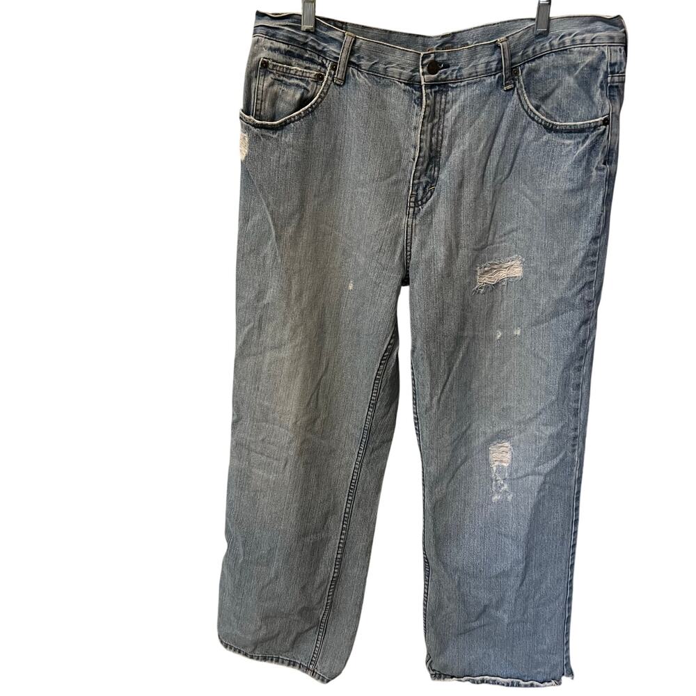 Buckle Bullhead Light Denim Men's Distressed Jeans Size 38 x 32 Casual Date